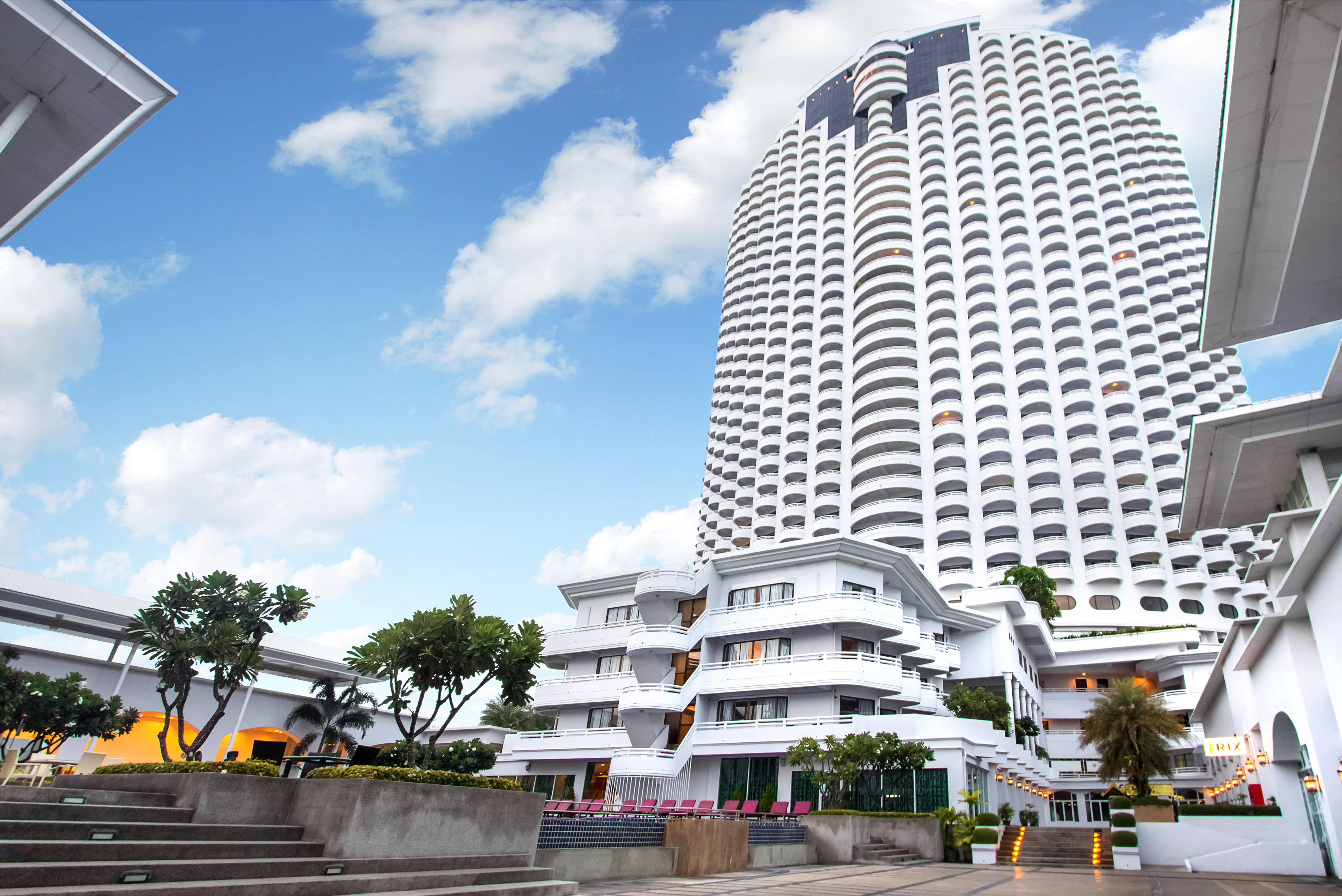 D Varee Jomtien Beach, Pattaya מראה חיצוני תמונה Royal Paragon Hospital