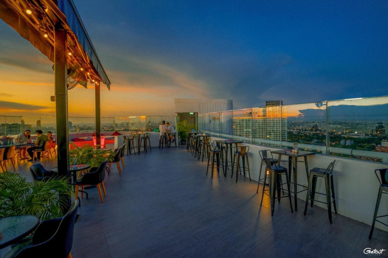 D Varee Jomtien Beach, Pattaya מראה חיצוני תמונה Sky Bar