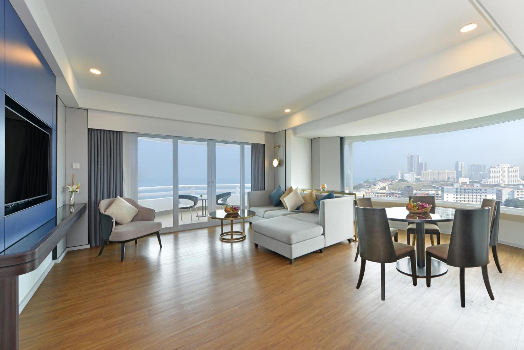 D Varee Jomtien Beach, Pattaya מראה חיצוני תמונה A suite at the hotel