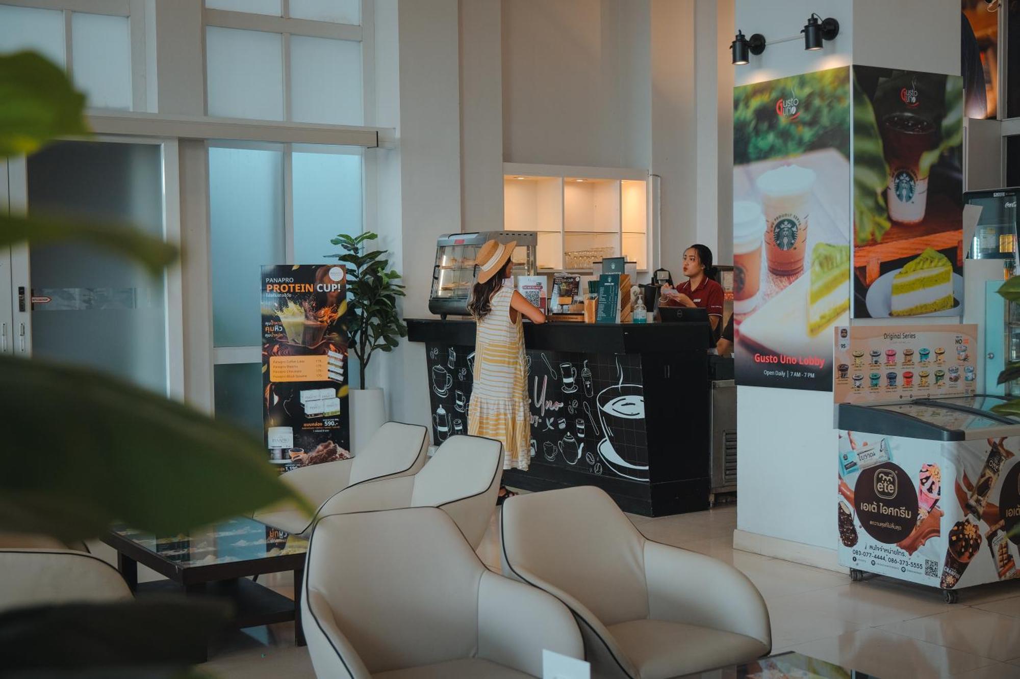 D Varee Jomtien Beach, Pattaya מראה חיצוני תמונה A coffee shop in Vietnam